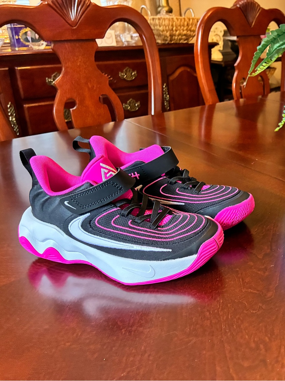 Nike Giannis Immortality 4 Kids Size 13C Pink Black NWOT 🏀